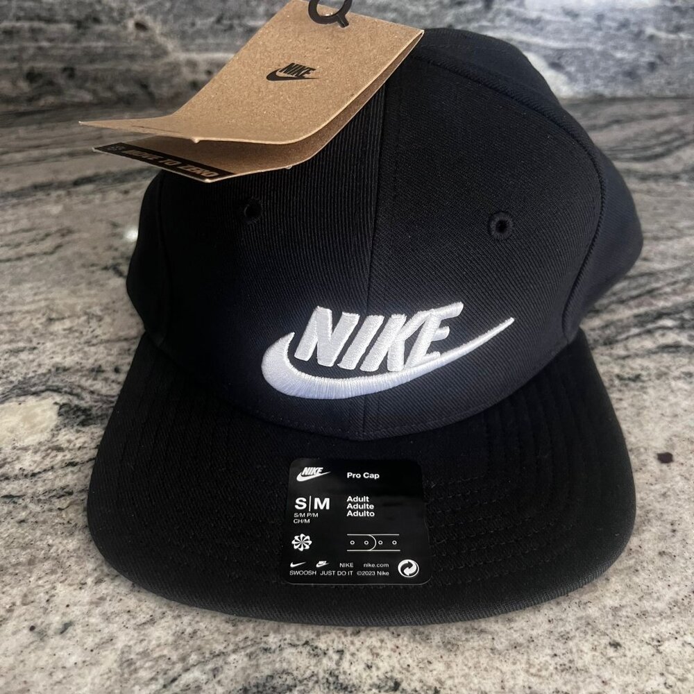 Nike Standard Dri-fit Pro Structured Futura Cap